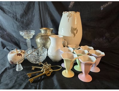 Antiques, Vintage & Interior Treasures (A1005) - Lot 691