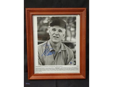 AUTOGRAPHED PHOTOGRAPH OF STEVE MARTIN.

Item Size...