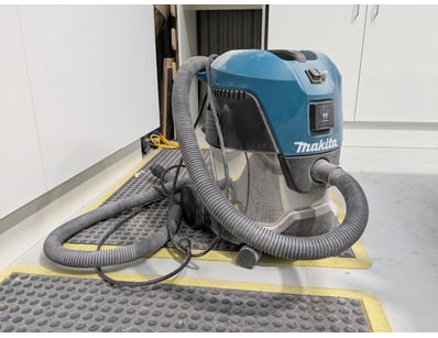 MOSTLY UNRESERVED Engineering Workshop CLOSURE (... - Lot 43