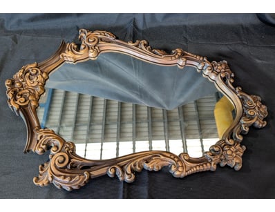 ORNATE BAROQUE-STYLE GILT WOODEN MIRROR WITH DECOR...