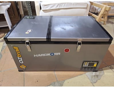 Oz Trail Refrigerater

Dimensions H:46cm W:88cm D:...