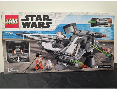 UNRESERVED COOKIES LIFETIME COLLECTION OF LEGO ... - Lot 506