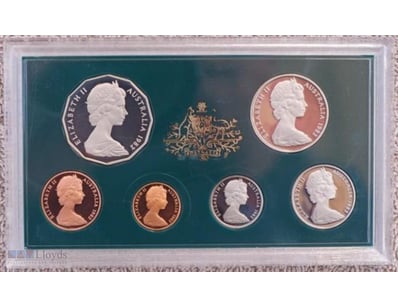 1982 AUSTRALIA SIX COINS QUEEN ELIZABETH PROOF SET...
