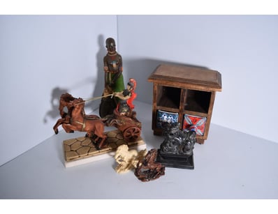 The Curio Collection (A1000) - Lot 2041
