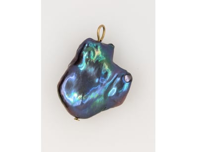 FRESHWATER PEARL BASE METAL PENDANT


583010+23...