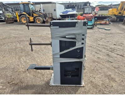 Civil, Transport & Machinery - Queensland, New... - Lot 7000