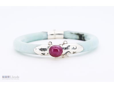 NATURAL JADEITE & NATURAL RUBY BANGLE ON 925 SILVE...