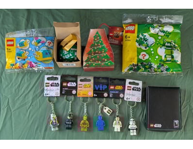 **UNRESERVED** LIFETIME COLLECTION OF LEGO PART... - Lot 422