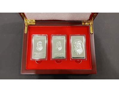 The Curio Collection (A983) - Lot 1032