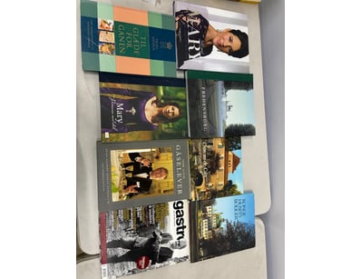 Antiques, Vintage & Interior Treasures  (A1005) - Lot 2201