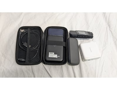 UNRESERVED Airport - Lost Property (A980) - Lot 644