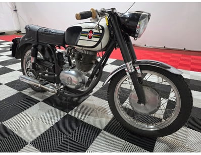 Single Vendor Classic Bike Collection - Lot 28