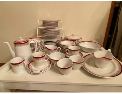 Antiques, Vintage & Interior Treasures (A1005) - Lot 843