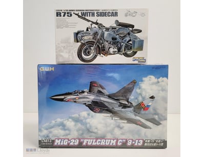 VINTAGE SCALE MODEL KIT COLLECTION - WWII GERMAN R...