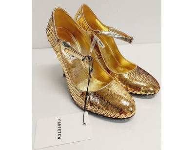 Designer Vault (A988) - Lot 9002