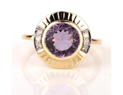 Thrift Shop (A978) - Lot 985