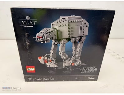 LEGO STAR WARS AT-AT 75440 - 525 PIECE COLLECTIBLE...
