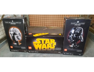 Trading Cards, Gaming & Collectables (A1004) - Lot 1111