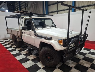 Passenger, Luxury & Commercial Vehicles Auction - Lot 1900