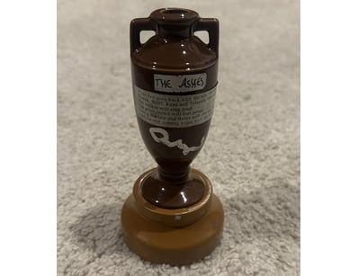 Mancave & Memorabilia (A986) - Lot 1019