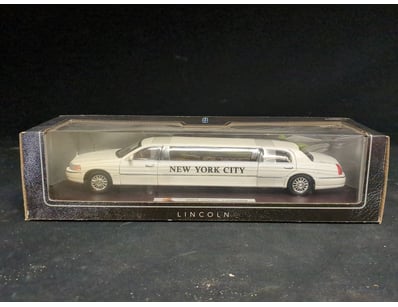 Model Car & Train Mania (A1000) - Lot 504