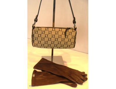 OROTON HANDBAG WITH OROTON  SILK LINED LEATHER GLO...