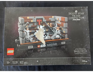 UNRESERVED COOKIES LIFETIME COLLECTION OF LEGO ... - Lot 602