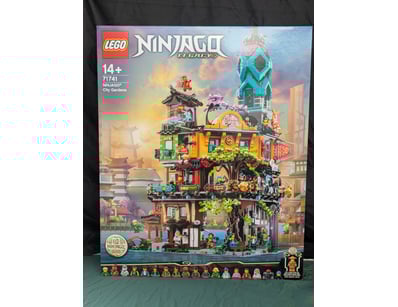 **UNRESERVED** LIFETIME COLLECTION OF LEGO PART... - Lot 107