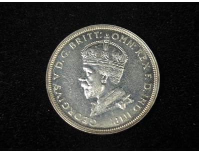 1927 AUSTRALIAN 8 PEARL PARLIAMENT HOUSE FLORIN
...