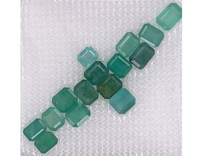 Diamond And Gemstone Market (A993) - Lot 579