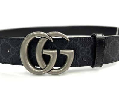 Luxury Pawnbroker Christmas Sale PART 1 (A984) - Lot 386