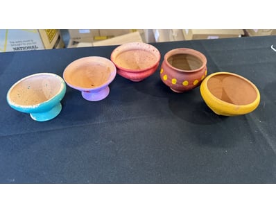 5 decorative Terracotta pots

