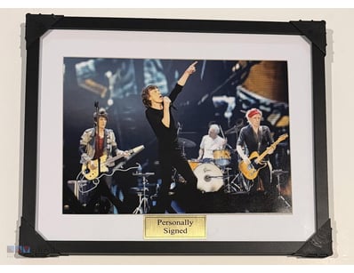 RONNIE WOOD FRAMED SIGNED ROLLING STONES PHOTO

Ro...