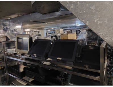 Lot comprising vintage point-of-sale terminal equi...