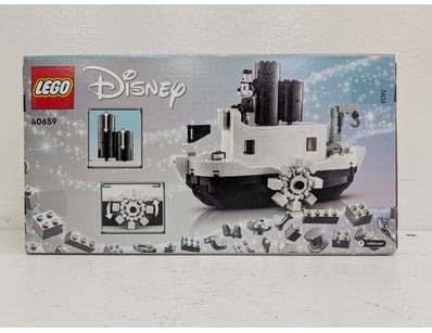LEGO Disney 40659 Mini Steamboat Willie set featur...