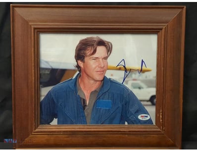 AUTOGRAPHED PHOTOGRAPH OF DENNIS QUAID.

Item Size...