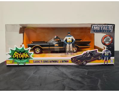 **UNRESERVED** LIFETIME COLLECTION OF LEGO PART... - Lot 619