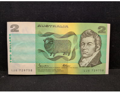 AUSTRALIAN $2 BANKNOTE, PAPER SERIES (CIRCA 1985-1...