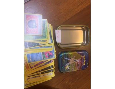 UNRESERVED Trading Cards (A981) - Lot 2106