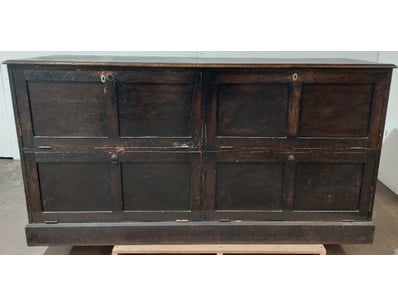 Wooden storage chest.

Dimensions: 192cm L, 52cm...