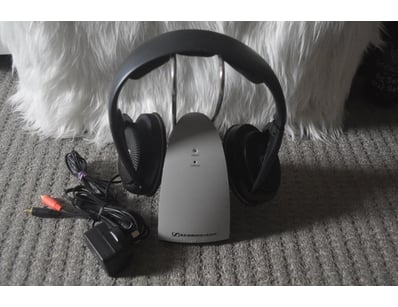 Home Entertainment, Audio & Computers (A998) - Lot 2044