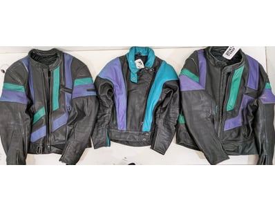 Entire Vintage Clothing Store Liquidation (ON11... - Lot 434