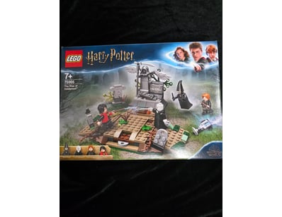 **UNRESERVED** COOKIE'S LIFETIME COLLECTION OF ... - Lot 513