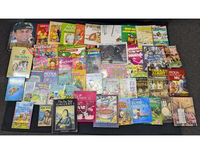 The Curio Collection (A983) - Lot 1185