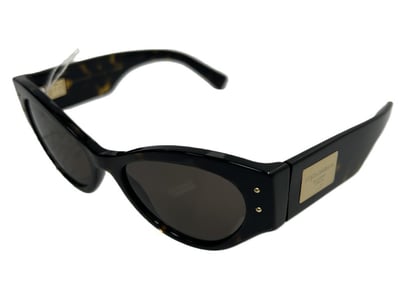 Luxury Pawnbroker Christmas Sale PART 1 (A984) - Lot 354