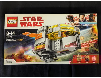 **UNRESERVED** COOKIE'S LIFETIME COLLECTION OF ... - Lot 528