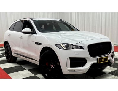<b>2017 Jaguar F-Pace 25d R Sport - White - 142,32...