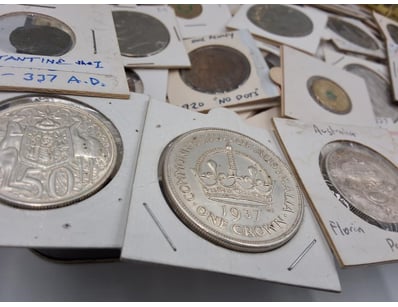 Banknotes & Coins (A970) - Lot 1824