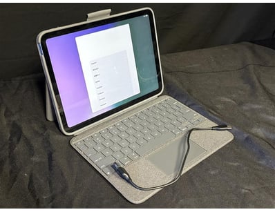 Sport, Gadgets & Tech (WAA987) - Lot 24