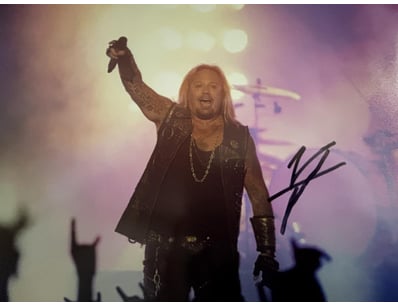 Mancave & Memorabilia (A988) - Lot 1032